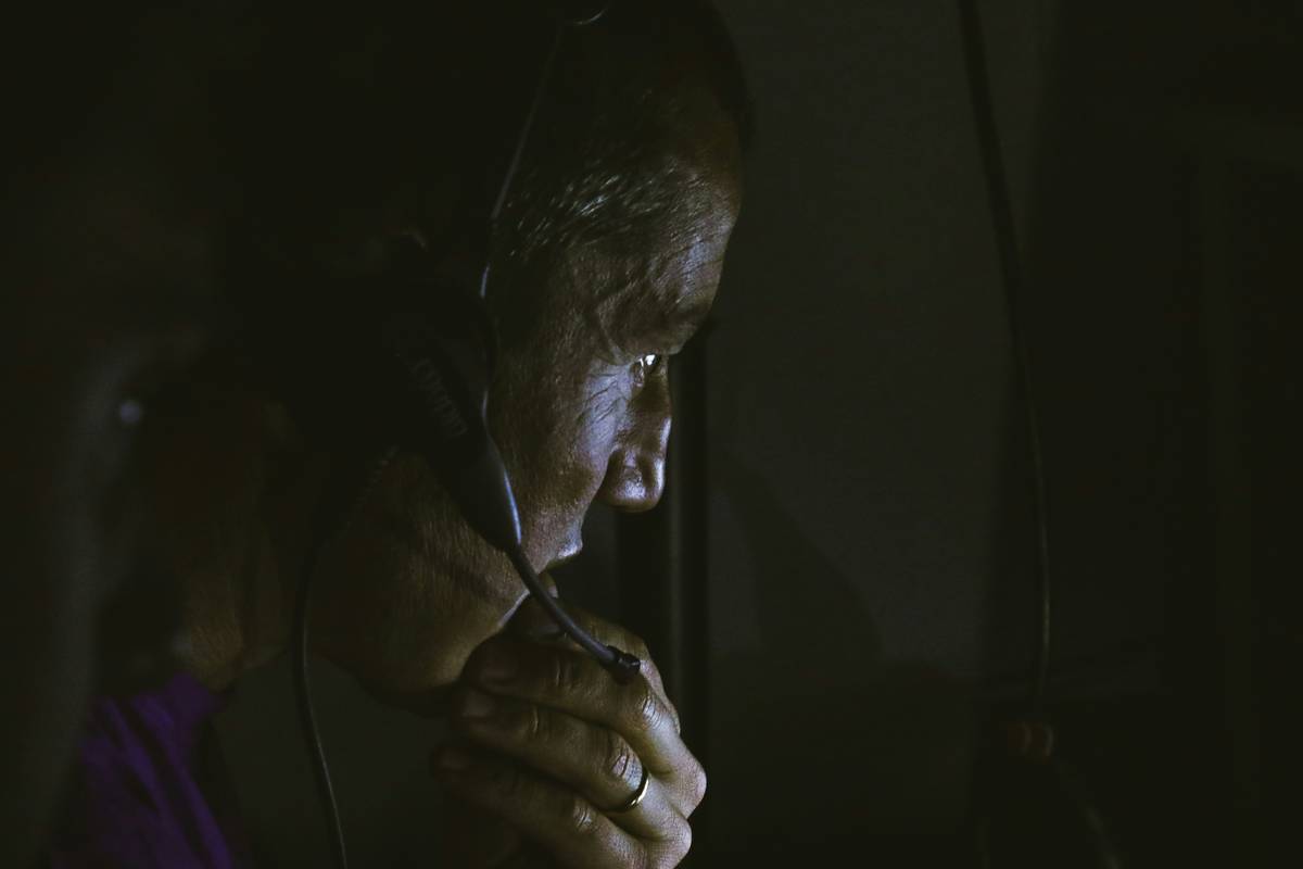 Illustration showing differences between typical brain function and neurodiverse ADHD brain activity