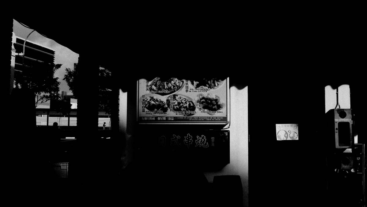 Screenshot demonstrating how to select the right app from app stores